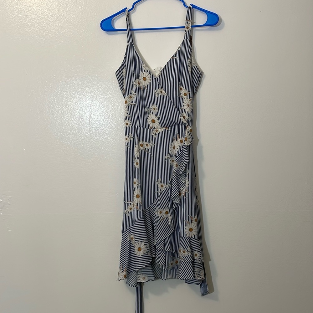 Secret blue stripes and floral small flowy dress cami zipper back 95% cotton NWT